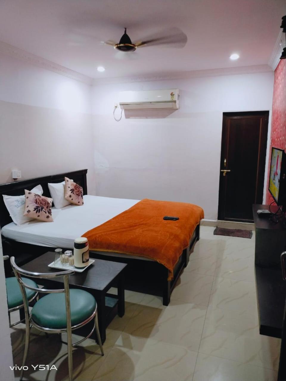 Sv Guest Rooms Visakhapatnam Exterior foto